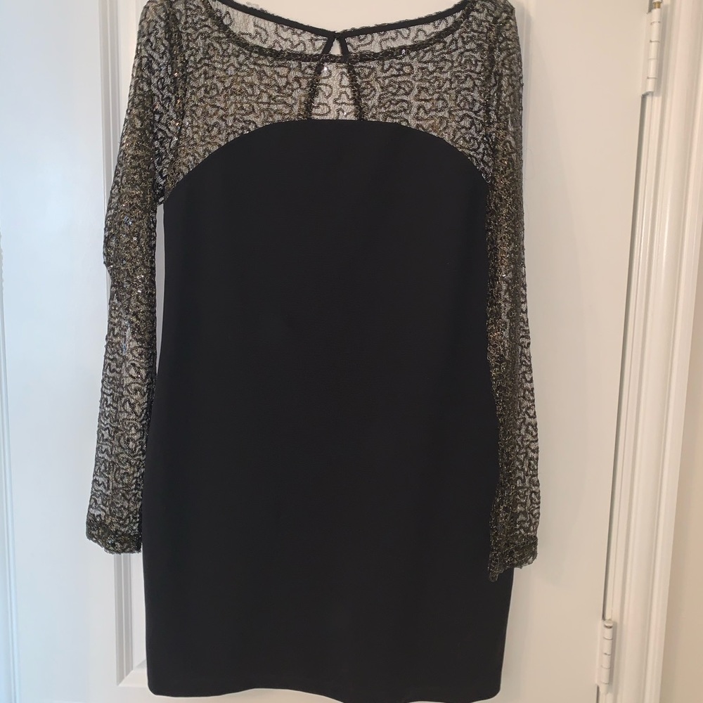 BCBG DRESS (M) never worn